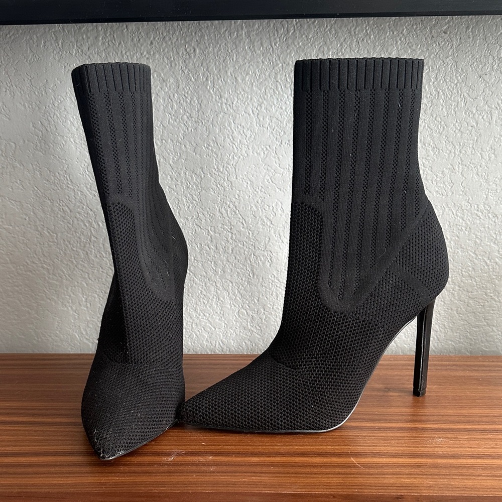 Steve Madden Black Knit Heeled Boots